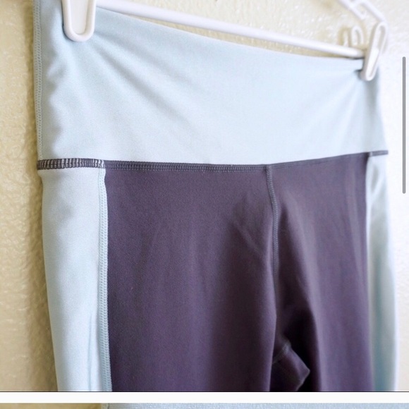 Fabletics Workout gear - Picture 3 of 4